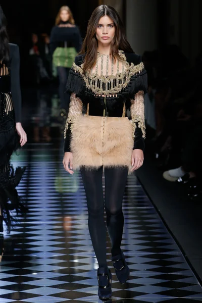 Look 46